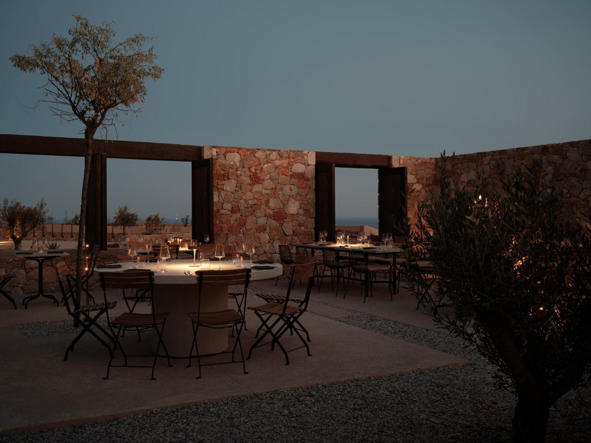 Gundari Hotel Petousis Exterior foto